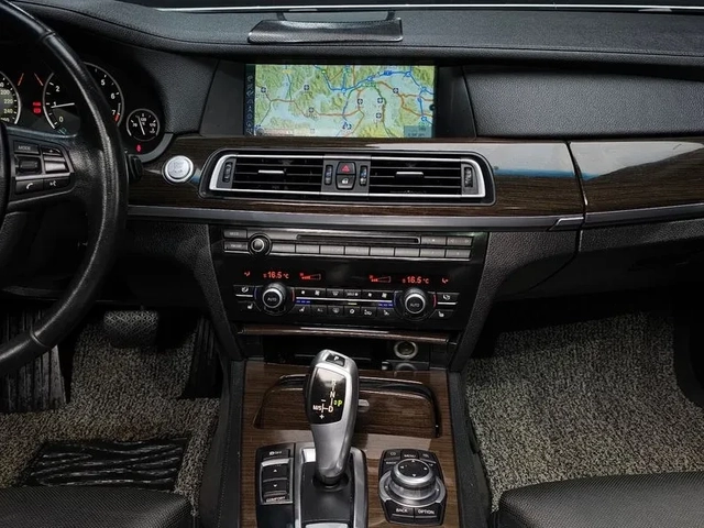 BMW 740 i - автомобили, коли, обяви за нови и употребявани 15