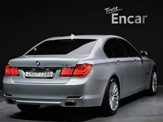 BMW 740 i - автомобили, коли, обяви за нови и употребявани 1