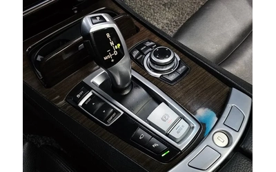 BMW 740 i - автомобили, коли, обяви за нови и употребявани 8