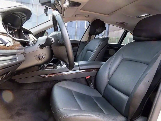 BMW 740 i - автомобили, коли, обяви за нови и употребявани 4