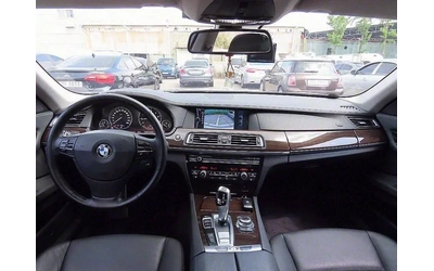 BMW 740 i - автомобили, коли, обяви за нови и употребявани 8