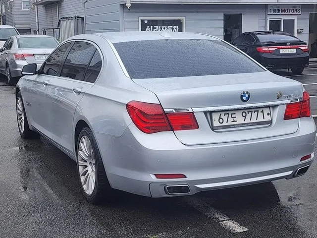 BMW 740 LI - автомобили, коли, обяви за нови и употребявани 5