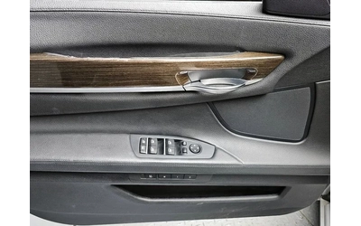 BMW 740 Li - автомобили, коли, обяви за нови и употребявани 16