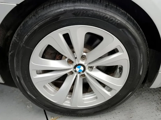BMW 740 Li - автомобили, коли, обяви за нови и употребявани 4