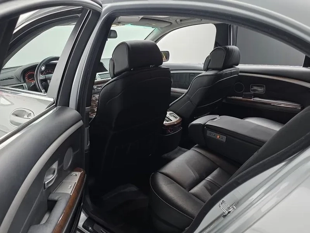 BMW 740 i - автомобили, коли, обяви за нови и употребявани 16