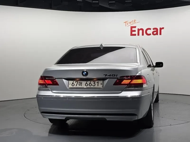 BMW 740 i - автомобили, коли, обяви за нови и употребявани 3