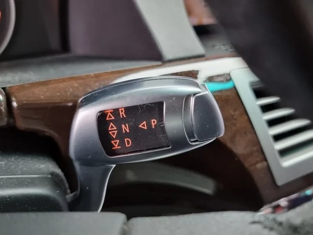 BMW 740 LI - автомобили, коли, обяви за нови и употребявани 8