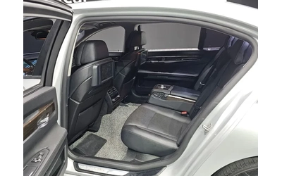 BMW 740 Li - автомобили, коли, обяви за нови и употребявани 10