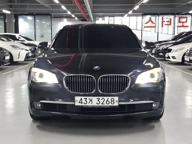 BMW 740 LI - автомобили, коли, обяви за нови и употребявани 3