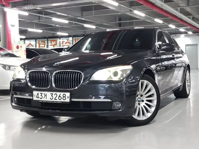 BMW 740 LI - автомобили, коли, обяви за нови и употребявани 4