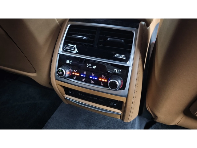 BMW 740 2018* LONG* M-PK* МАСАЖ* ОБДУХ* 360* DIS* HUD* SOF - автомобили, коли, обяви за нови и употребявани 15