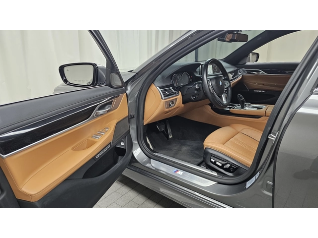BMW 740 2018* LONG* M-PK* МАСАЖ* ОБДУХ* 360* DIS* HUD* SOF - автомобили, коли, обяви за нови и употребявани 7