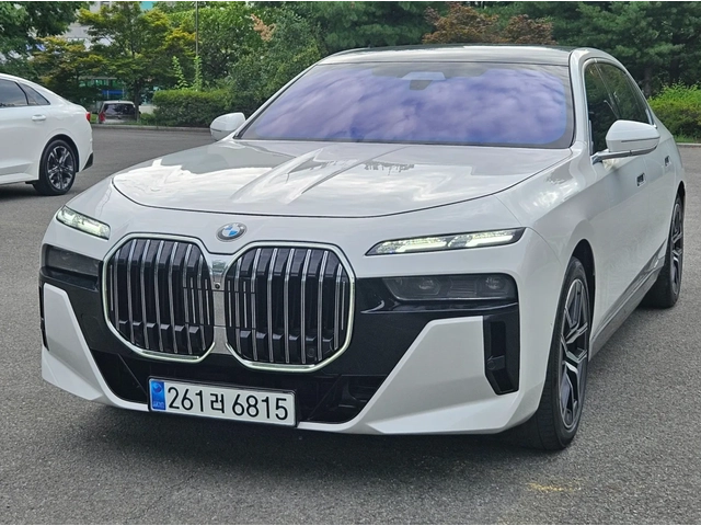 BMW 740 XDRIVE | M SPORT | TV SCREEN - автомобили, коли, обяви за нови и употребявани 3