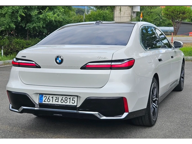 BMW 740 XDRIVE | M SPORT | TV SCREEN - автомобили, коли, обяви за нови и употребявани 4