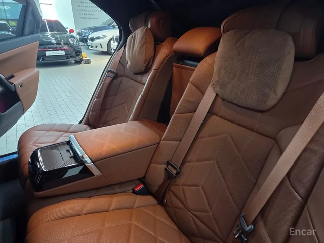 BMW 740 xDrive M Sport* FULL* ОТ ПРЕДСТАВИТЕЛСТВО НА BMW - автомобили, коли, обяви за нови и употребявани 15