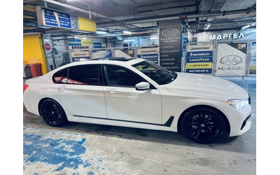 BMW 740 M SPORT | SHADOWLINE | AMBIENT AIR - автомобили, коли, обяви за нови и употребявани 4