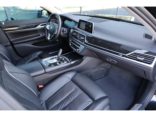 BMW 740 * INDIVIDUAL* XDRIVE* LASER LIGHTS* 360* - автомобили, коли, обяви за нови и употребявани 13