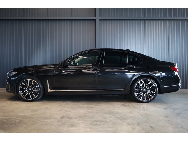 BMW 740 * INDIVIDUAL* XDRIVE* LASER LIGHTS* 360* - автомобили, коли, обяви за нови и употребявани 2