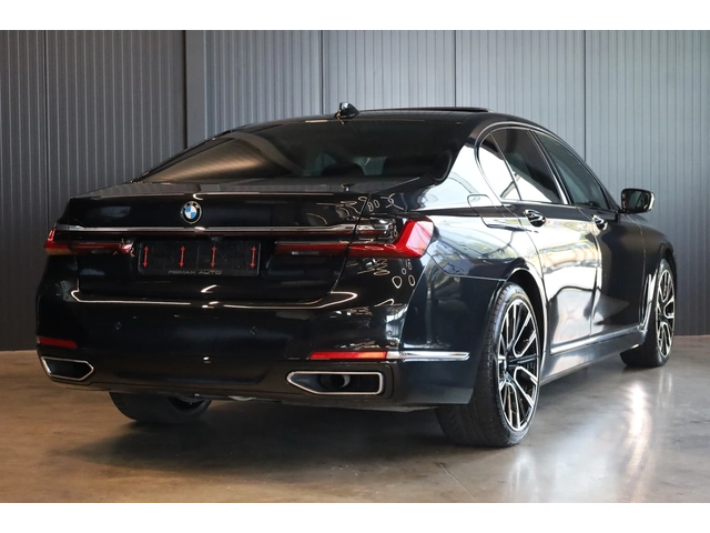 BMW 740 * INDIVIDUAL* XDRIVE* LASER LIGHTS* 360* - автомобили, коли, обяви за нови и употребявани 6