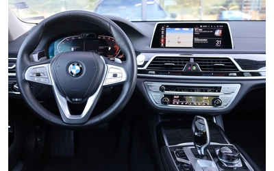 BMW 740 * INDIVIDUAL* XDRIVE* LASER LIGHTS* 360* - автомобили, коли, обяви за нови и употребявани 8