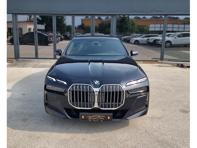 BMW 740 * INDIVIDUAL* Xdrive* Mpack* Head up* Distr* B&W* - автомобили, коли, обяви за нови и употребявани 1