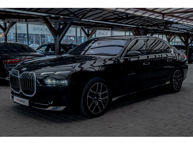 BMW 740 d/BMW Individual/Bower&Wilkins/Камера 360/Панорама/Massage - автомобили, коли, обяви за нови и употребявани 2