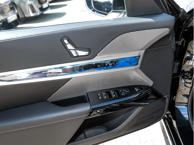 BMW 740 740 - автомобили, коли, обяви за нови и употребявани 13