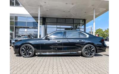 bmw-740-d-xdrive-m-sport-hud-skylounge-pano-distronic-360-sitzklima-luft-obduhvane-bowers-wilkins-massage-leder-fullled-21zoll-ambient-icarbg-26kkm-my25-icarstarazagora - 5