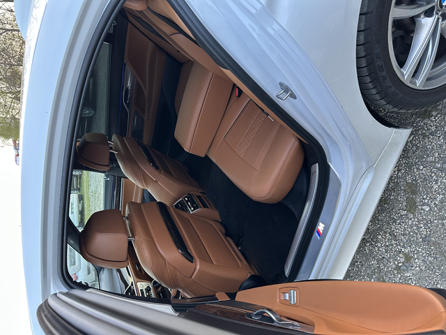 BMW 740 i Long M-pack Nappa Carbon Core - автомобили, коли, обяви за нови и употребявани 9