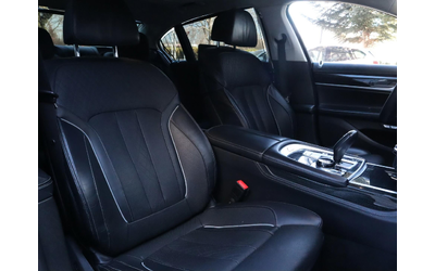 BMW 740 Long/xDrive/Bower&Willkins/Панорама/Обдухване/ - автомобили, коли, обяви за нови и употребявани 7