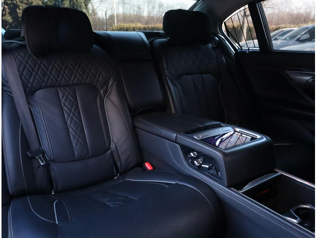 BMW 740 Long/xDrive/Bower&Willkins/Панорама/Обдухване/ - автомобили, коли, обяви за нови и употребявани 9