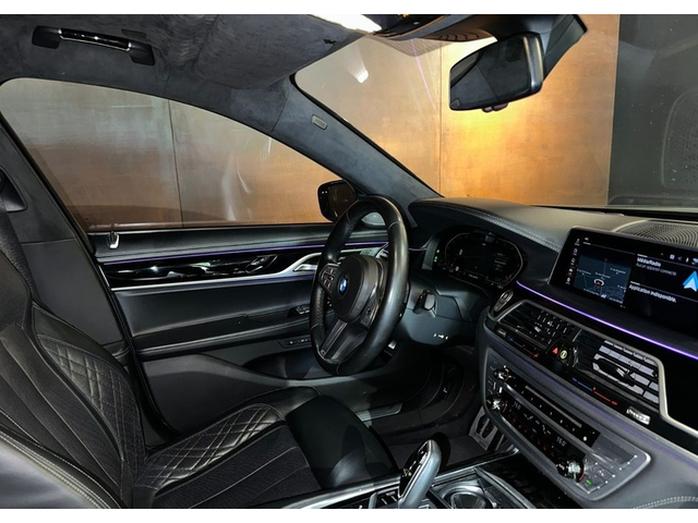 BMW 740d 740d xDrive M-Pack - автомобили, коли, обяви за нови и употребявани 7