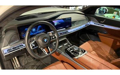BMW 740d 740d xDrive M-Sport Pack - автомобили, коли, обяви за нови и употребявани 6