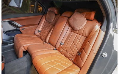 BMW 740d 740d xDrive M Sport Package Pro - автомобили, коли, обяви за нови и употребявани 9