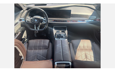 BMW 740d xDrive - автомобили, коли, обяви за нови и употребявани 6