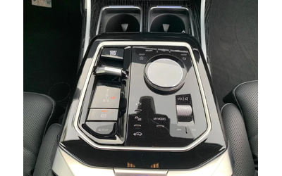 BMW 740d 740d - автомобили, коли, обяви за нови и употребявани 12