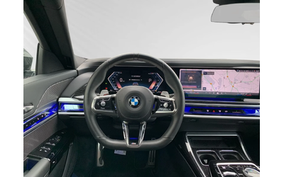 BMW 740d 740d - автомобили, коли, обяви за нови и употребявани 8