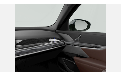 BMW 740d xDrive Sedan - автомобили, коли, обяви за нови и употребявани 9