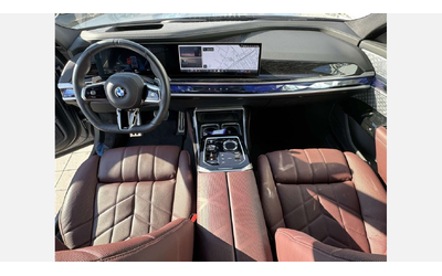 BMW 740d xDrive Sedan - автомобили, коли, обяви за нови и употребявани 6