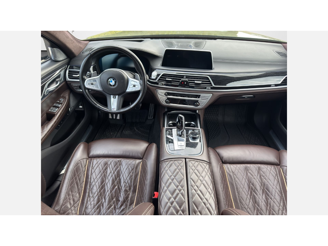 BMW 740d xDrive Sedan - автомобили, коли, обяви за нови и употребявани 6