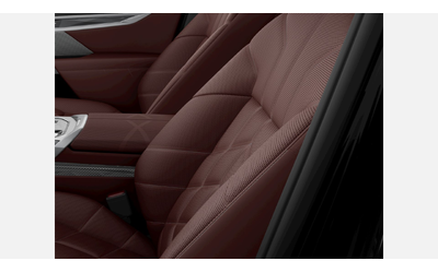 BMW 740d xDrive Sedan - автомобили, коли, обяви за нови и употребявани 8