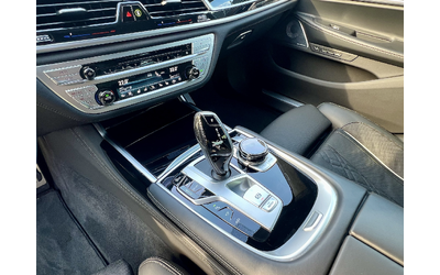 BMW 740Ld xDrive Гаранция Executive Drive Pro B&W TV - автомобили, коли, обяви за нови и употребявани 11