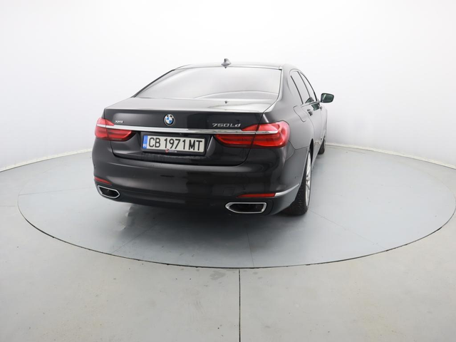 BMW 750 - автомобили, коли, обяви за нови и употребявани 15