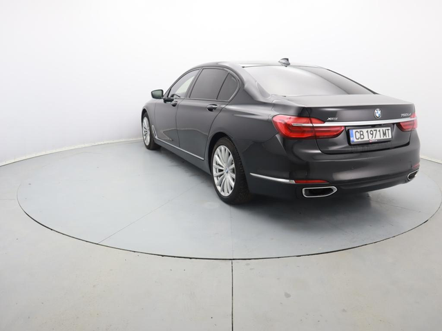 BMW 750 - автомобили, коли, обяви за нови и употребявани 20