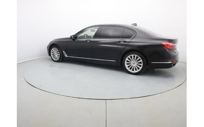 BMW 750 - автомобили, коли, обяви за нови и употребявани 23