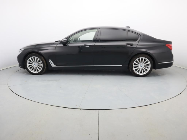 BMW 750 - автомобили, коли, обяви за нови и употребявани 26