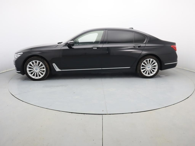 BMW 750 - автомобили, коли, обяви за нови и употребявани 27