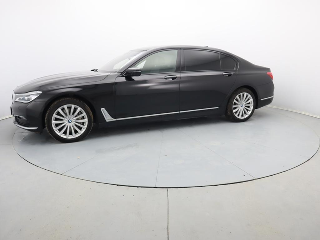 BMW 750 - автомобили, коли, обяви за нови и употребявани 29