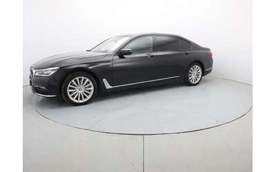 BMW 750 - автомобили, коли, обяви за нови и употребявани 30