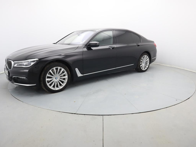 BMW 750 - автомобили, коли, обяви за нови и употребявани 31